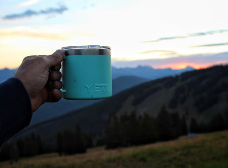 YETI Rambler 14 oz Mug, Vacuum Insulated, Stainless Steel with MagSlider Lid, Seafoam